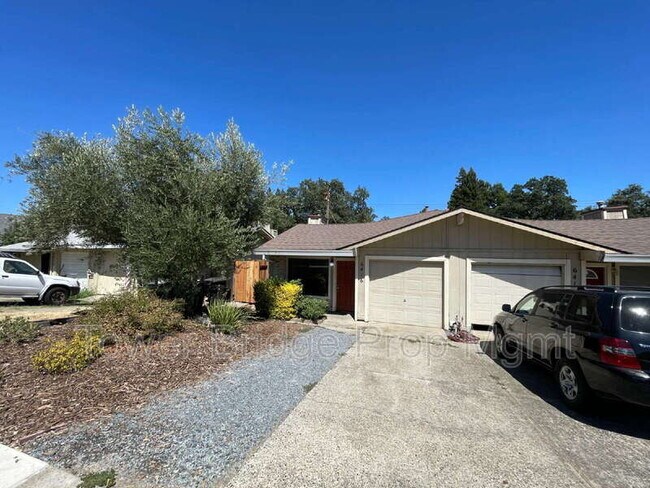 Building Photo - 6416 Miles Ln