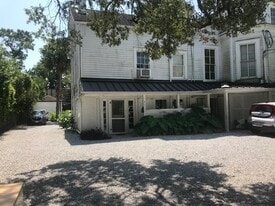 Building Photo - 809 Burdette St