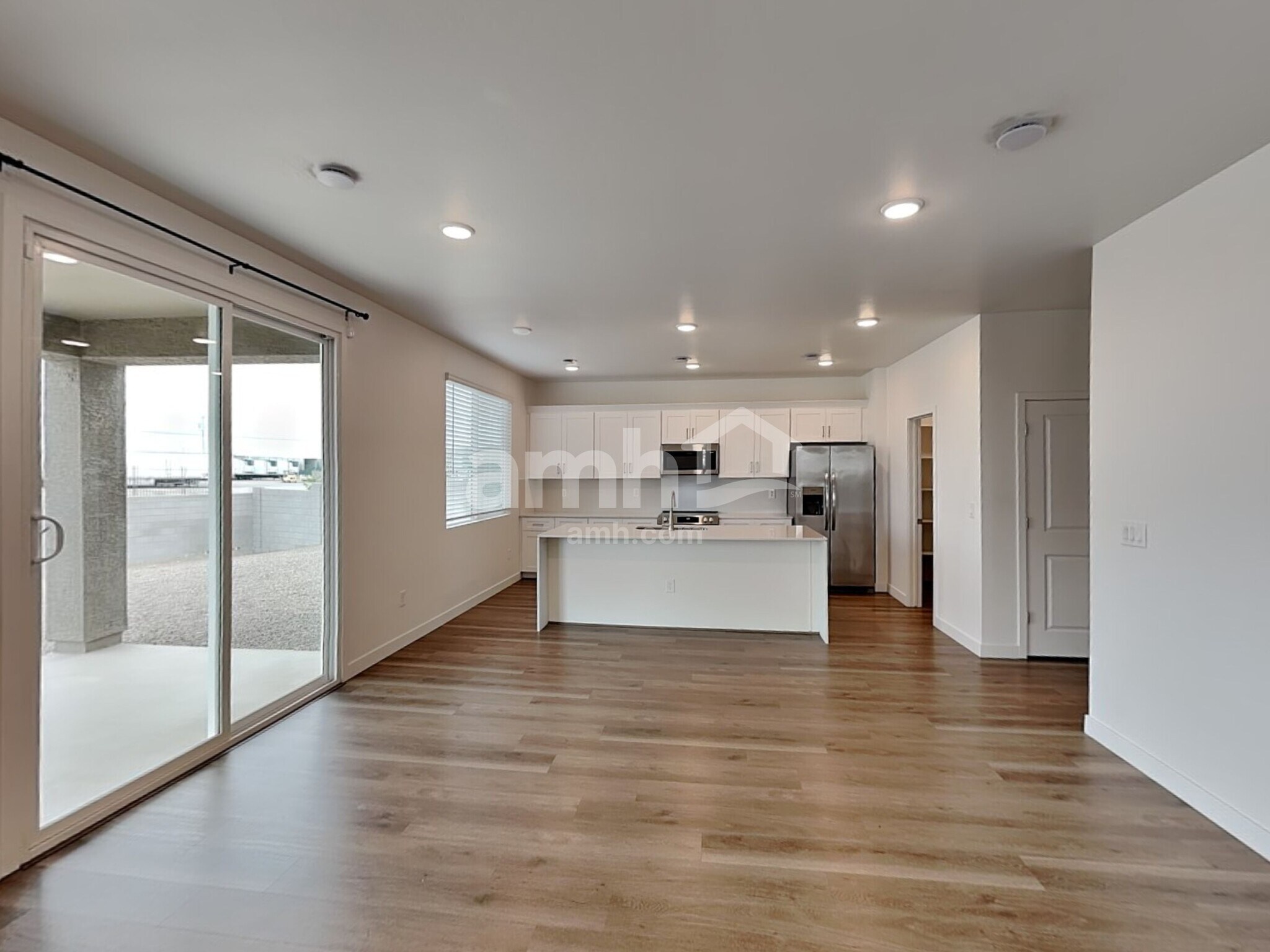 Building Photo - 6975 N 125th Dr