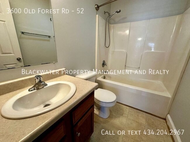 Building Photo - 3600 Old Forest Rd