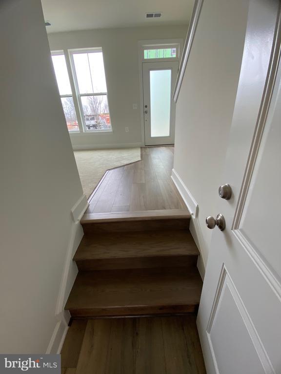 Building Photo - 600 Watermans Dr