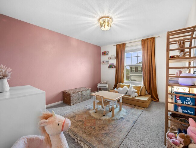 Building Photo - 5484 Rue Girard