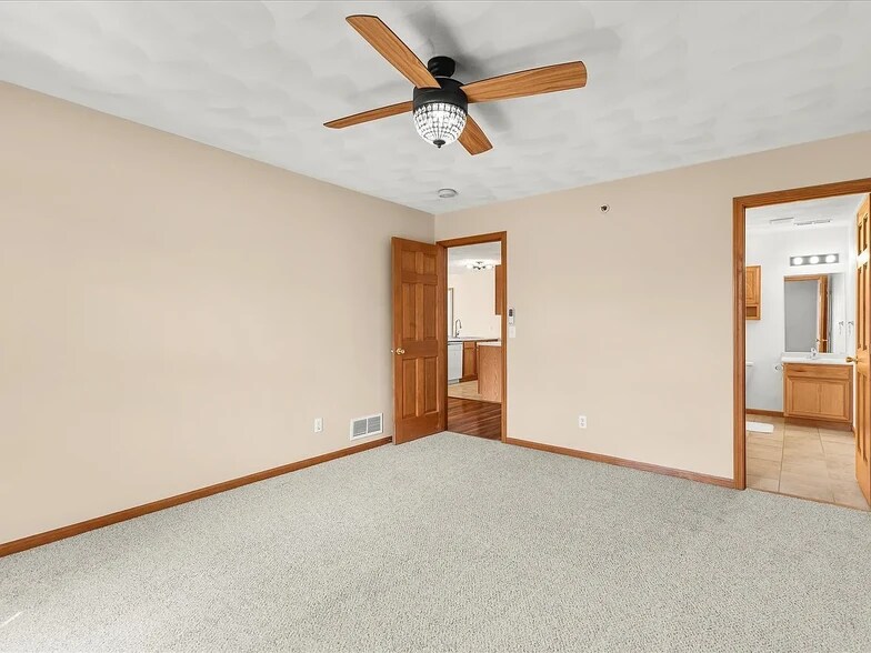 Building Photo - 10184 Metalmark Ln