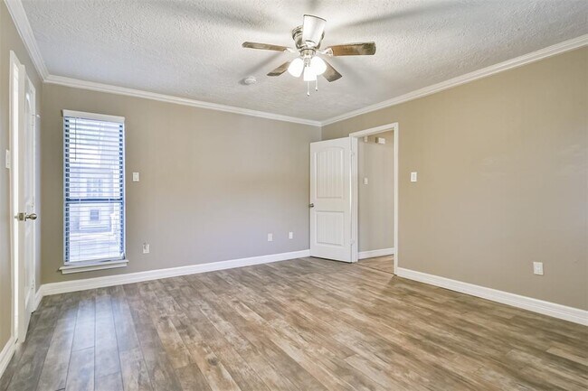 Building Photo - 4703 Ironwood Dr