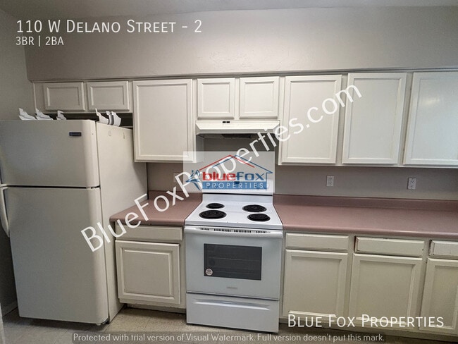 Building Photo - 110 W Delano St