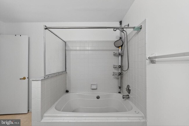 Building Photo - 1404 Wharton Rd