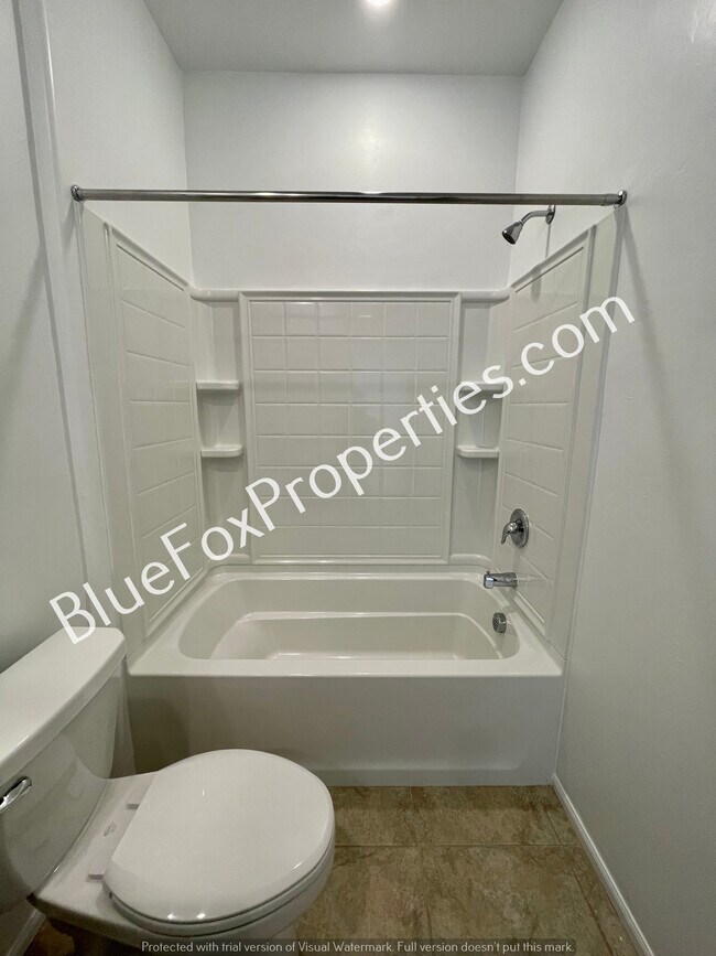 Building Photo - 6305 E Desert Peak Dr