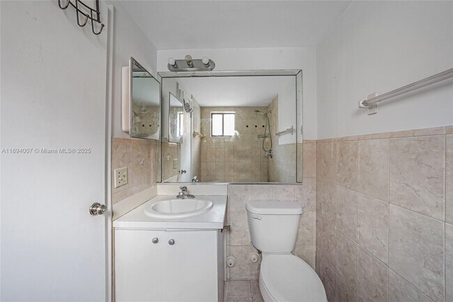 Building Photo - 5490 W 21st Ct