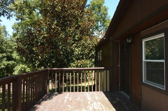 Building Photo - 1499 Merrimac Rd