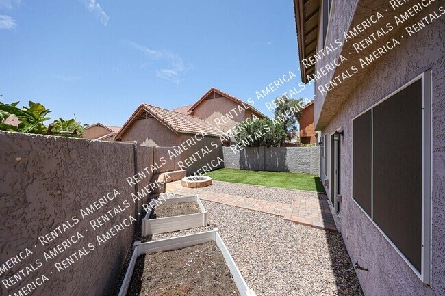 Building Photo - 3829 E Ironwood Dr