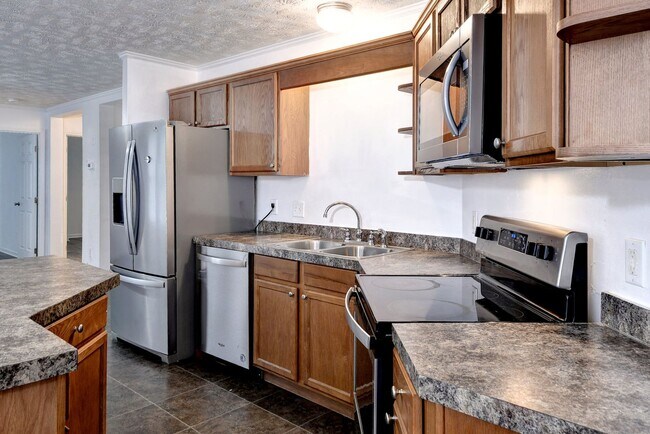 Building Photo - 9431 Jenkins Ln