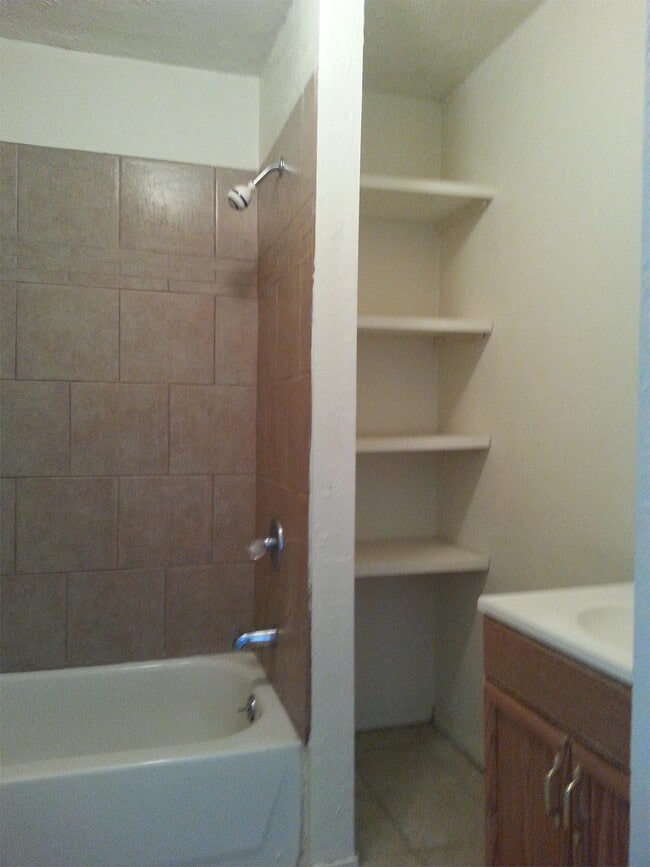 Building Photo - 1435 Smith