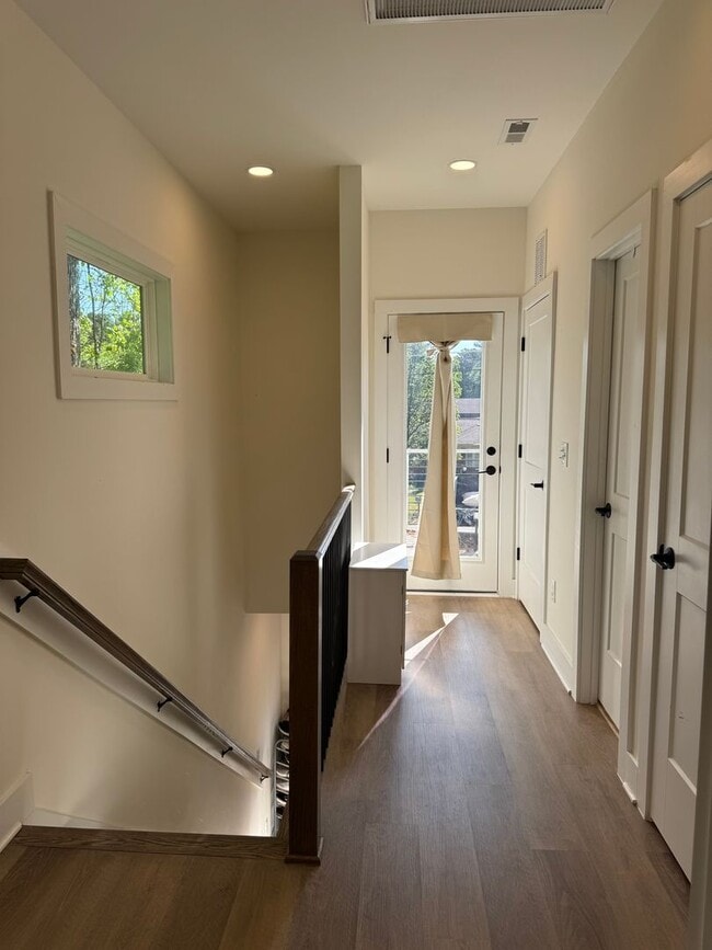 Building Photo - Tastefully Built Modern Durham Home