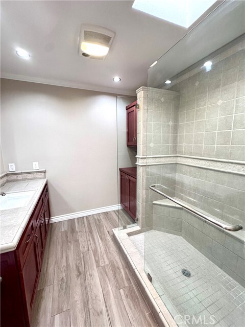 Building Photo - 874 Highpoint Dr