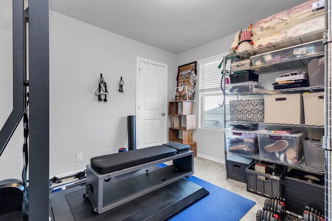 Building Photo - ASK ABOUT FREE APPLICATIONS THROUGH AUGUST!  "Spacious 6-Bedroom Retreat with 3.5 Baths and Over ...