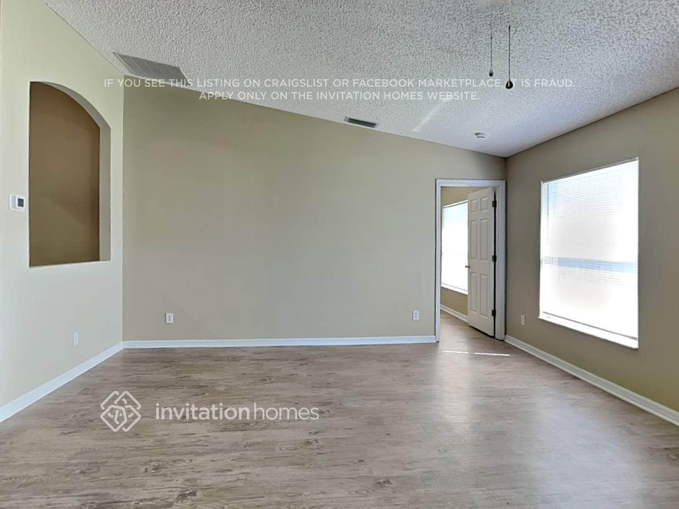 Building Photo - 1712 Laramie Cir