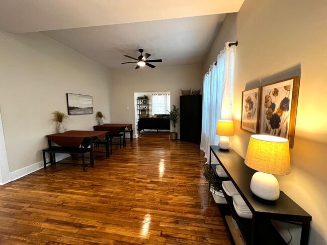 Building Photo - 500 Carthage Rd