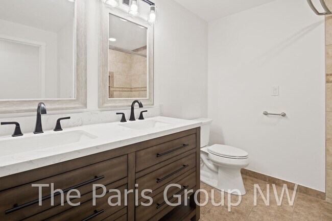 Building Photo - Lovely 2025 Remodeled Shoreline 4BR in Ric...