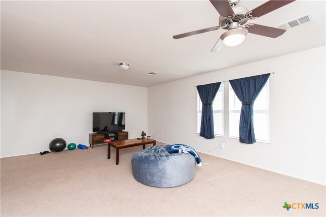 Building Photo - 303 Gemini Ln