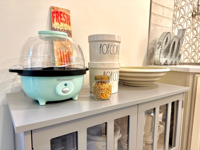 Building Photo - 1532 Kimberly Rd