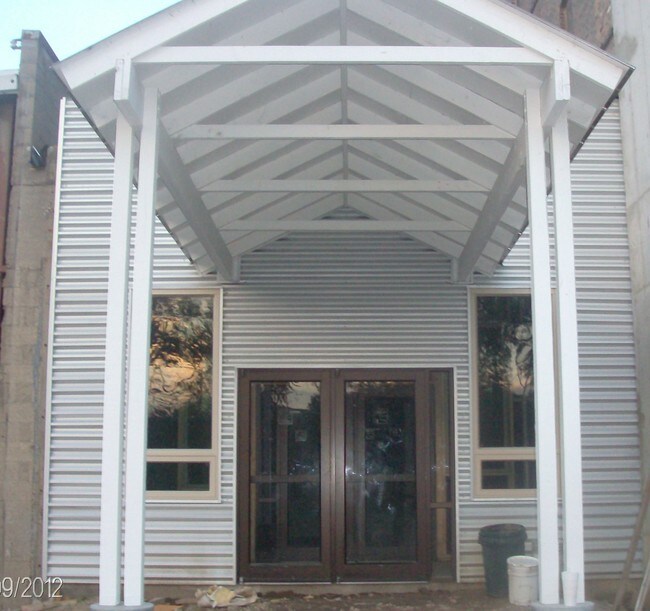 Building Photo - 1220 Harrison Ave