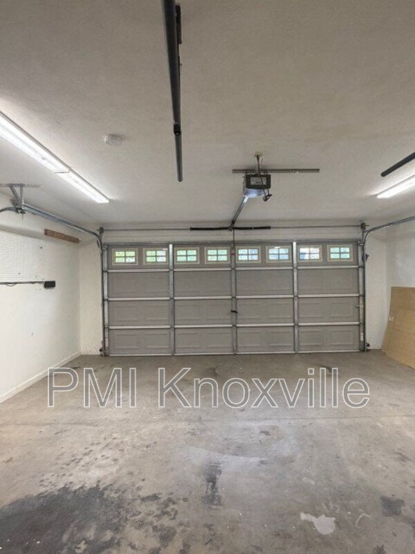 Building Photo - 10311 Boston Ln