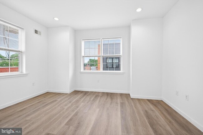 Building Photo - 1870 N Marston St