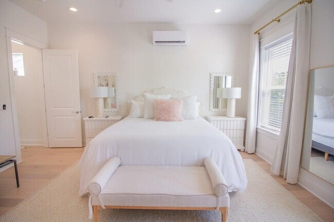 Building Photo - 141 Valdare Ln