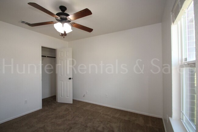 Building Photo - Spacious 4 bedroom in Goodnight Ranch
