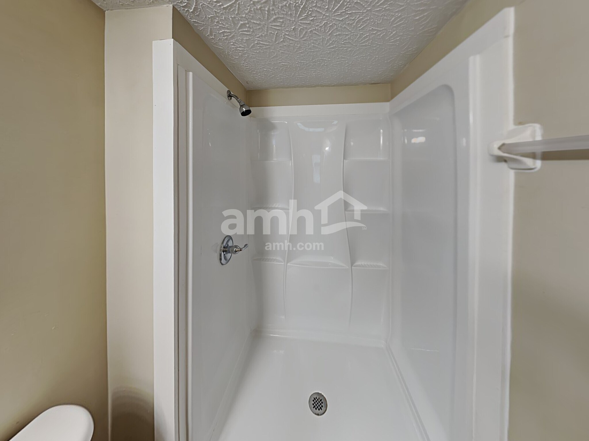 Building Photo - 5213 Echelon Dr