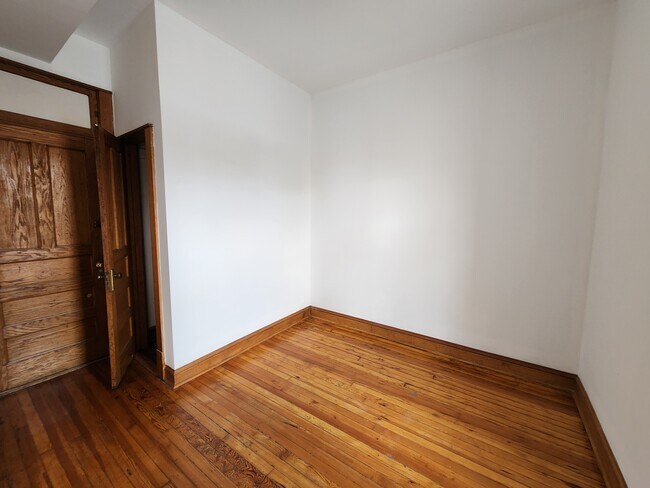 Building Photo - 2404 W Superior St