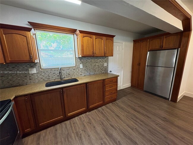 Building Photo - 1741 NE 52nd St