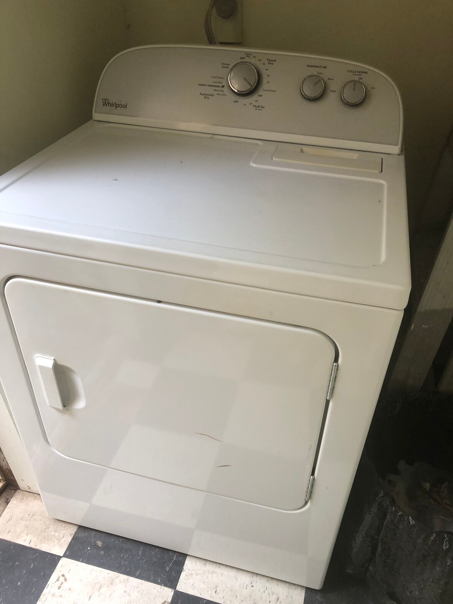 Dryer - 1806 Banks St