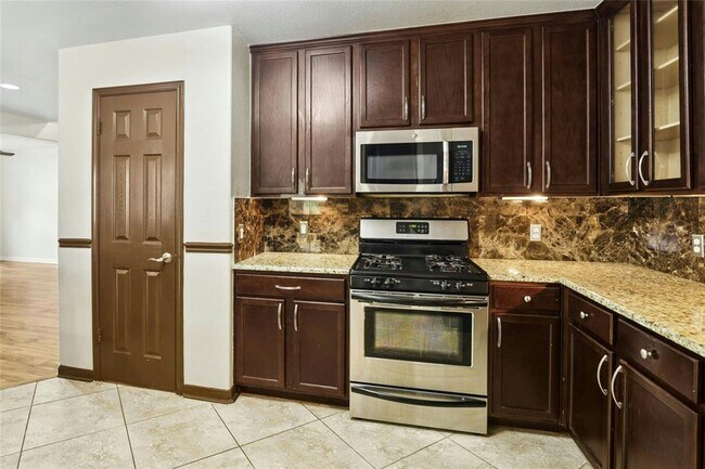 Building Photo - 1705 Gaylord Dr