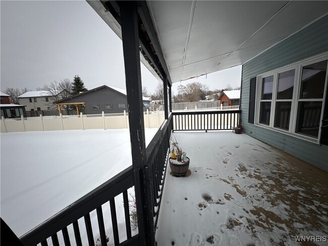 Building Photo - 1227 Losson Rd