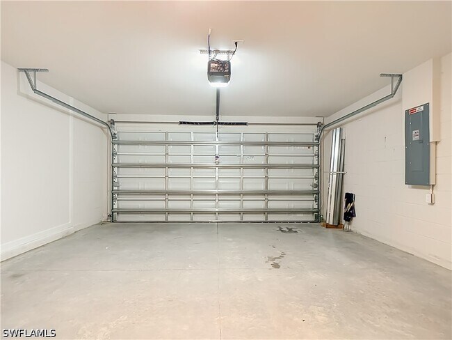 Building Photo - 14168 Hemingway Oaks Trl