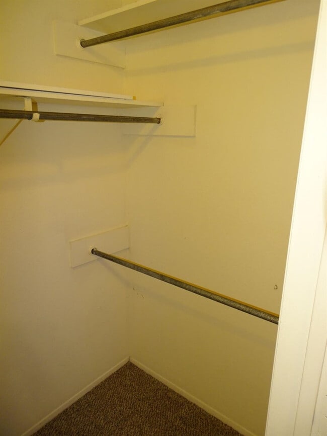 Building Photo - 206 N Troy Ave