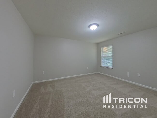 Building Photo - 4837 Autumn Oak Dr