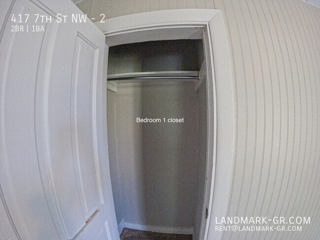 Building Photo - 417 7th St NW