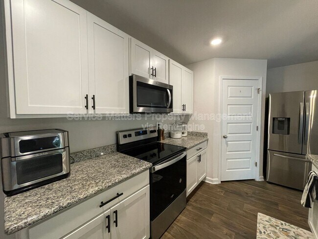 Building Photo - 5451 Merlin