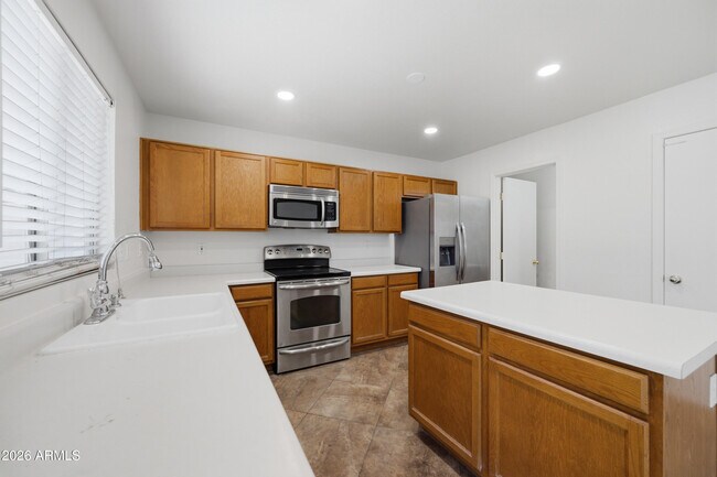 Building Photo - 1571 E Orchid Ct