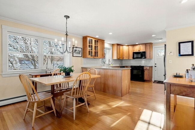 Building Photo - 30R Harbor St