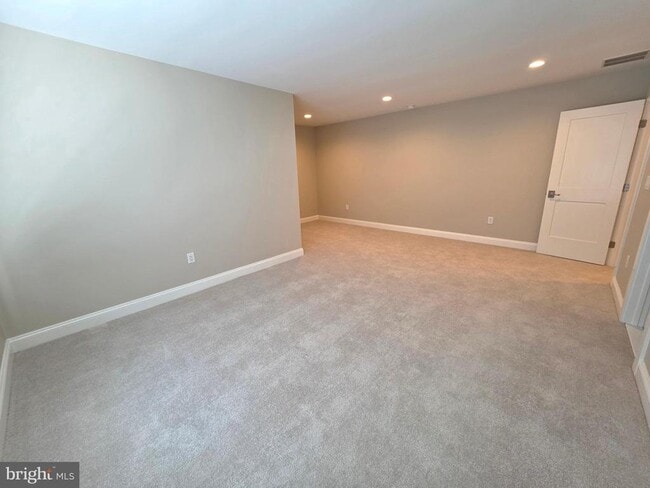 Building Photo - 94 Wolf Creek Cir