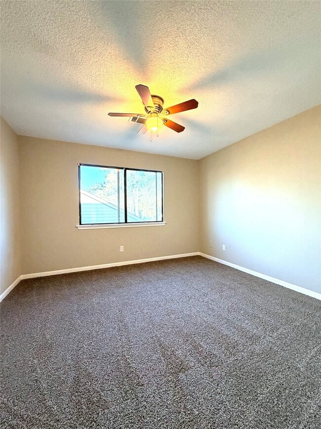 Building Photo - 3800 September Dr