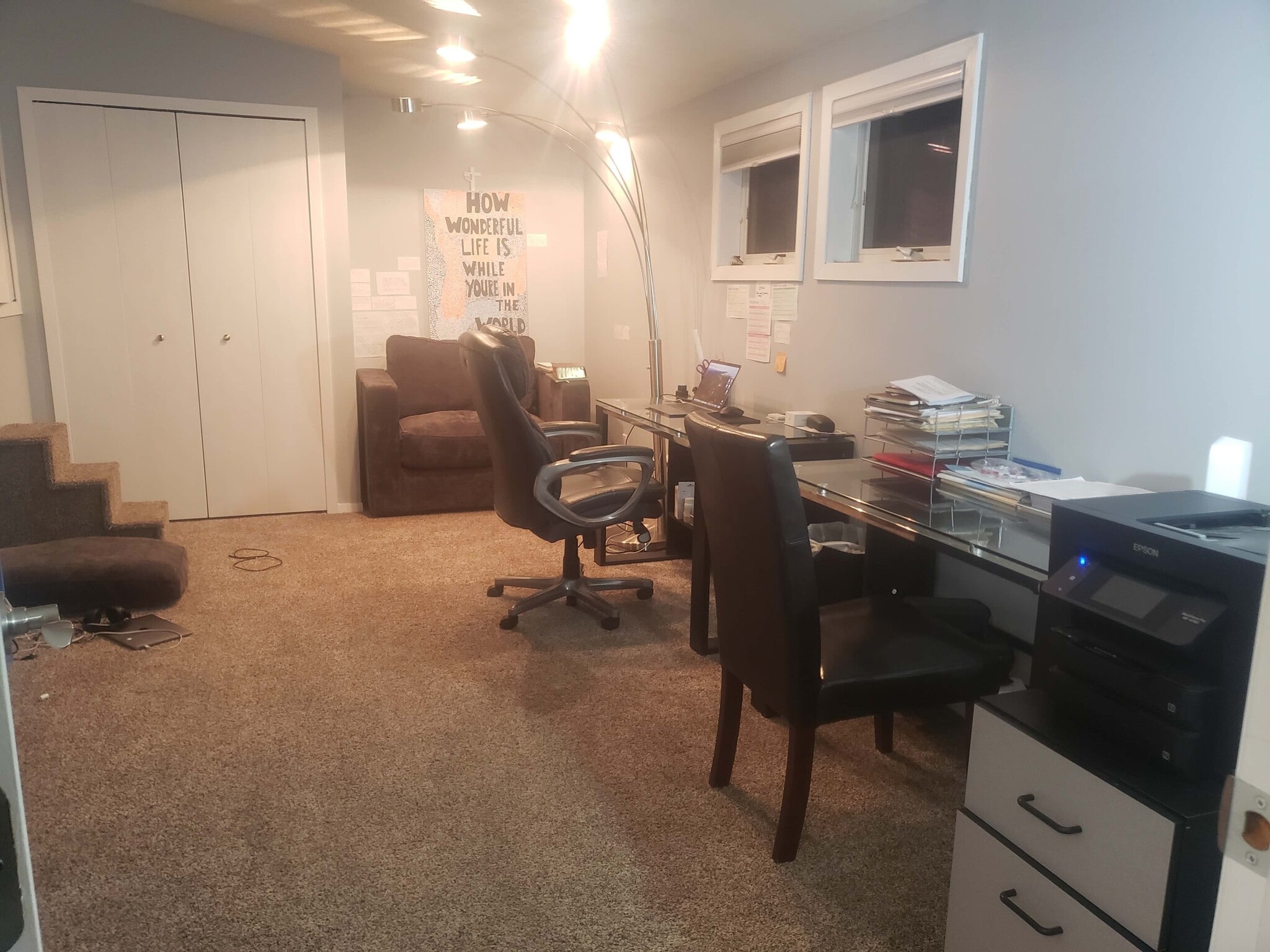 Building Photo - 5 Round Lake Trl