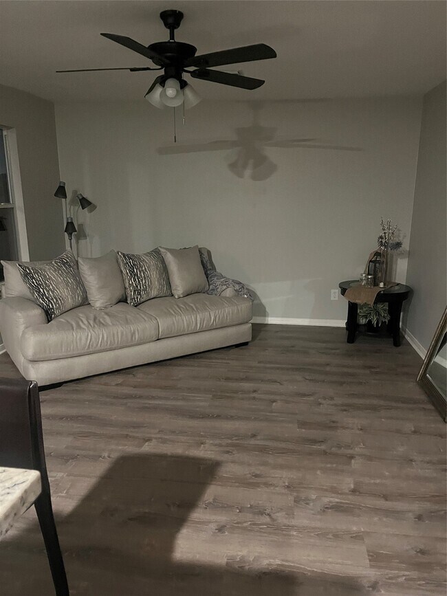 Building Photo - 5903 Bonners Park Ct
