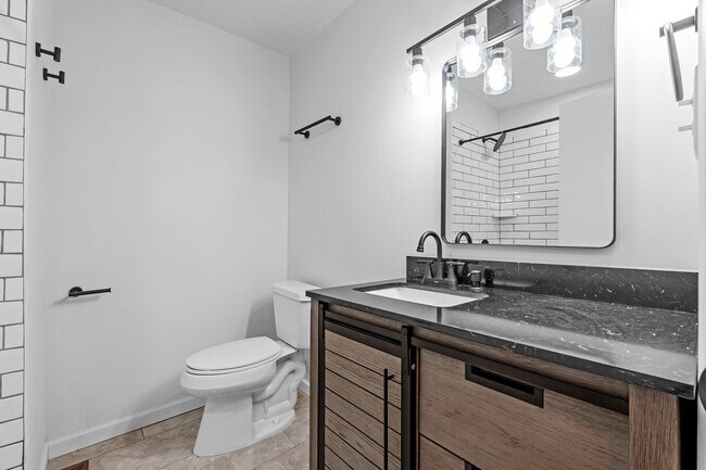 Building Photo - Charming 3 Bedrooms, 1.5 Bath Ranch Home Minutes From Lake Cooley