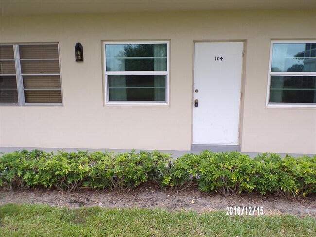 Building Photo - 106 Spring Lake Ct