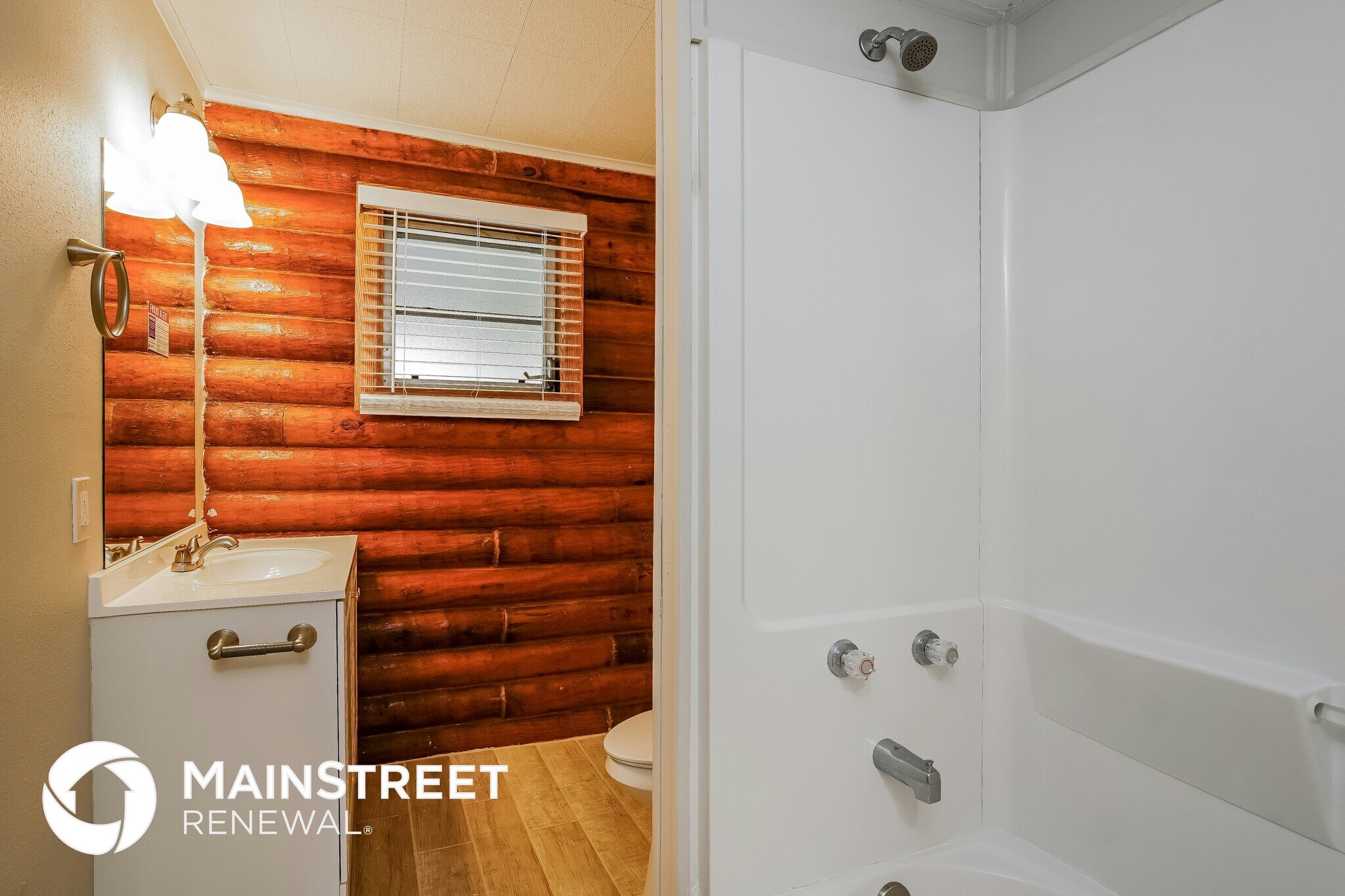 Building Photo - 1219 Thompson Ave