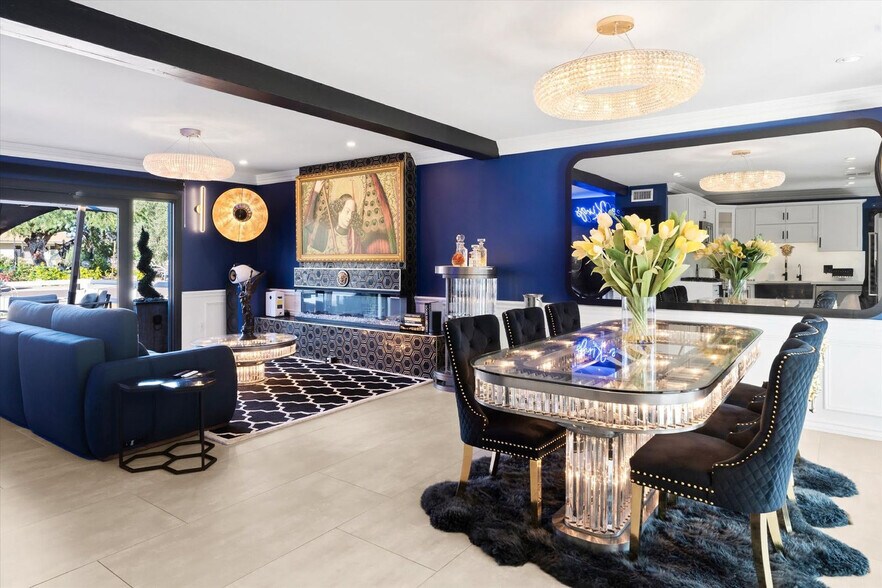 Building Photo - 8543 E Valley Vista Dr